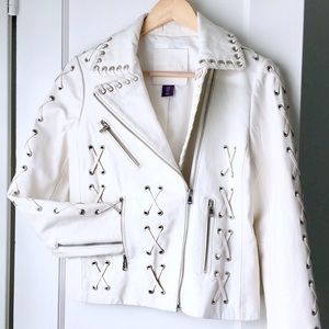 NWOT🔥Amaryllis leather jacket white, lace up